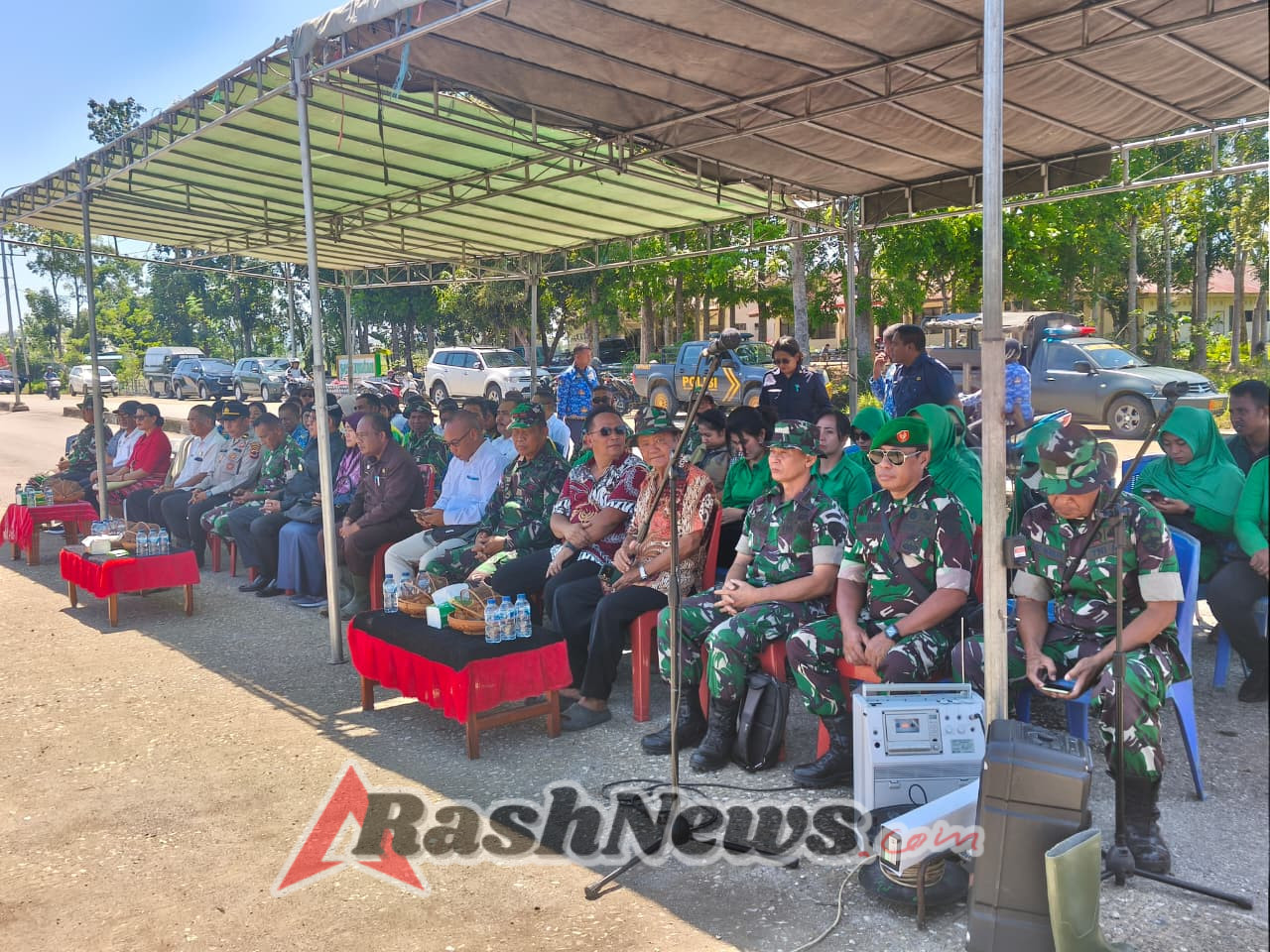 Kodim 1613/Sumba Barat Gelar Panen Raya Bawang Merah di Kebun Percontohan Ketahanan Pangan