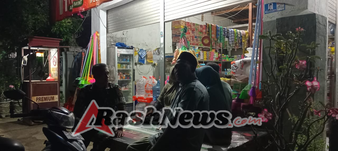 Babinsa Koramil 1628-02/Sekongkang Aktif Pantau Wilayah Demi Terciptanya Ketertiban dan Keamanan