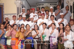 Wabup Tabanan I Made Dirga Hadiri Piodalan Jelih Purnama Kapat di Merajan Agung Arya Wintang Belodan