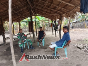 Ciptakan Kamtibmas Yang Kondusif, Babinsa Komsos Dengan Tokoh Masyarakat