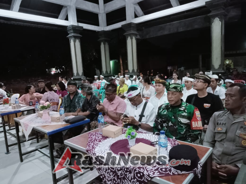 Kegiatan Pengukuhan Sekaa Yowana Dharma Satya Berjalan Lancar Berkat Sinergi Tiga Pilar Desa