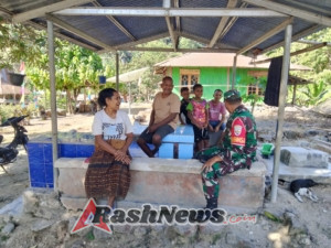 Wujudkan Wilayah Aman dan Bersih, Babinsa Kodim 1602/Ende Laksanakan Komsos di Desa Binaan