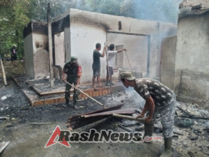 Kebakaran di Desa Lemukih: Warga dan Aparat Bergotong Royong Padamkan Api di Banjar Dinas Nangka