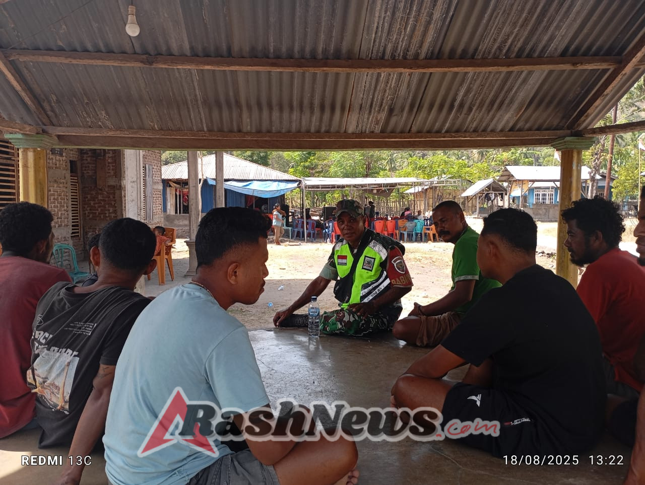 Kodim 1602/Ende Perkuat Sinergi dengan Warga melalui Komsos dan Pamwil