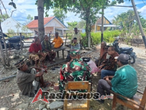 Cuaca Panas, Warga Diedukasi Babinsa agar Lebih Waspada Bahaya Api dan Listrik