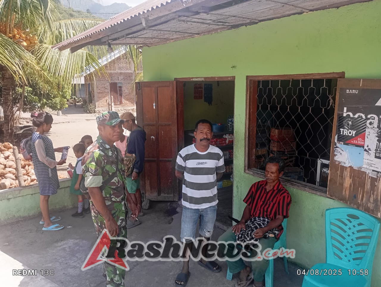 TNI Hadir di Tengah Warga: Babinsa Pantau Keamanan dan Ajak Jaga Kamtibmas