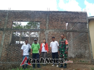 Warga Sambut Antusias Kunjungan Babinsa di Wilayah Binaan Detukeli