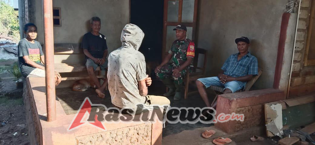 Komsos Babinsa Bukitmas Bahas Antisipasi Kebakaran dan Persiapan Tanam