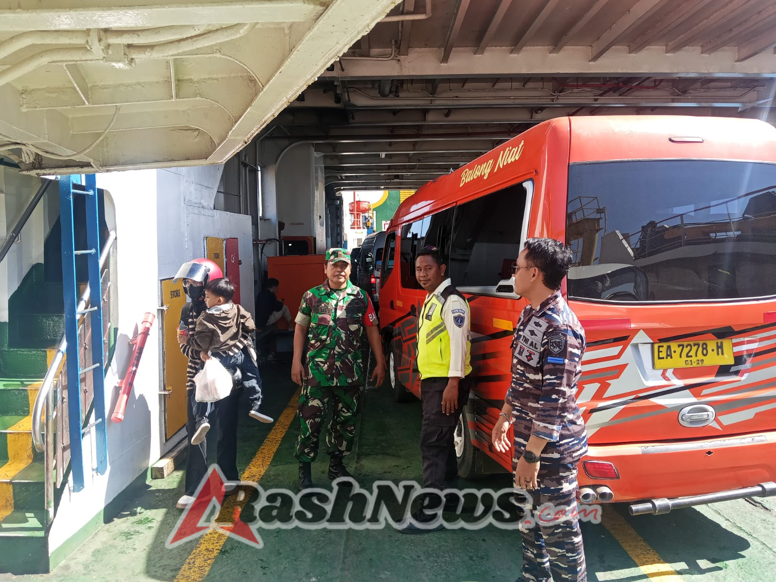 Serda Beni Eka S Pastikan Situasi Pelabuhan Poto Tano Aman dan Kondusif