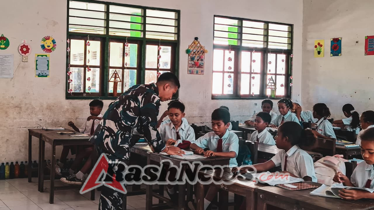Prajurit Pos Wini Menjadi Tenaga Pendidik di SD Katolik Wini