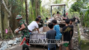 Harapan Anak Dusun Sayang di Balik Jalan Baru