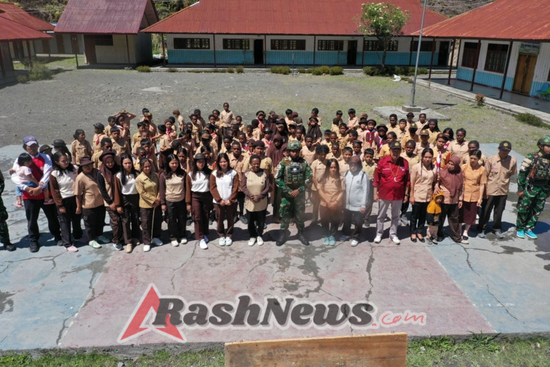 Satgas Yonif 743/PSY Laksanakan Pembinaan Wawasan Kebangsaan di SD Mulia