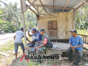 Babinsa Koramil 1602-01/Ende Berikan Himbauan Waspada Cuaca kepada Warga Desa Embuzozo