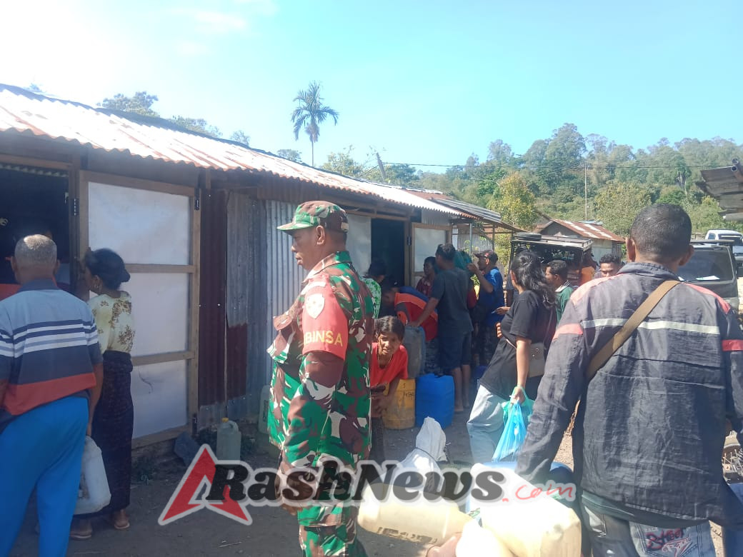 TNI AD Perkuat Sinergi dengan Warga melalui Komsos dan Pamwil di Desa Detumbewa