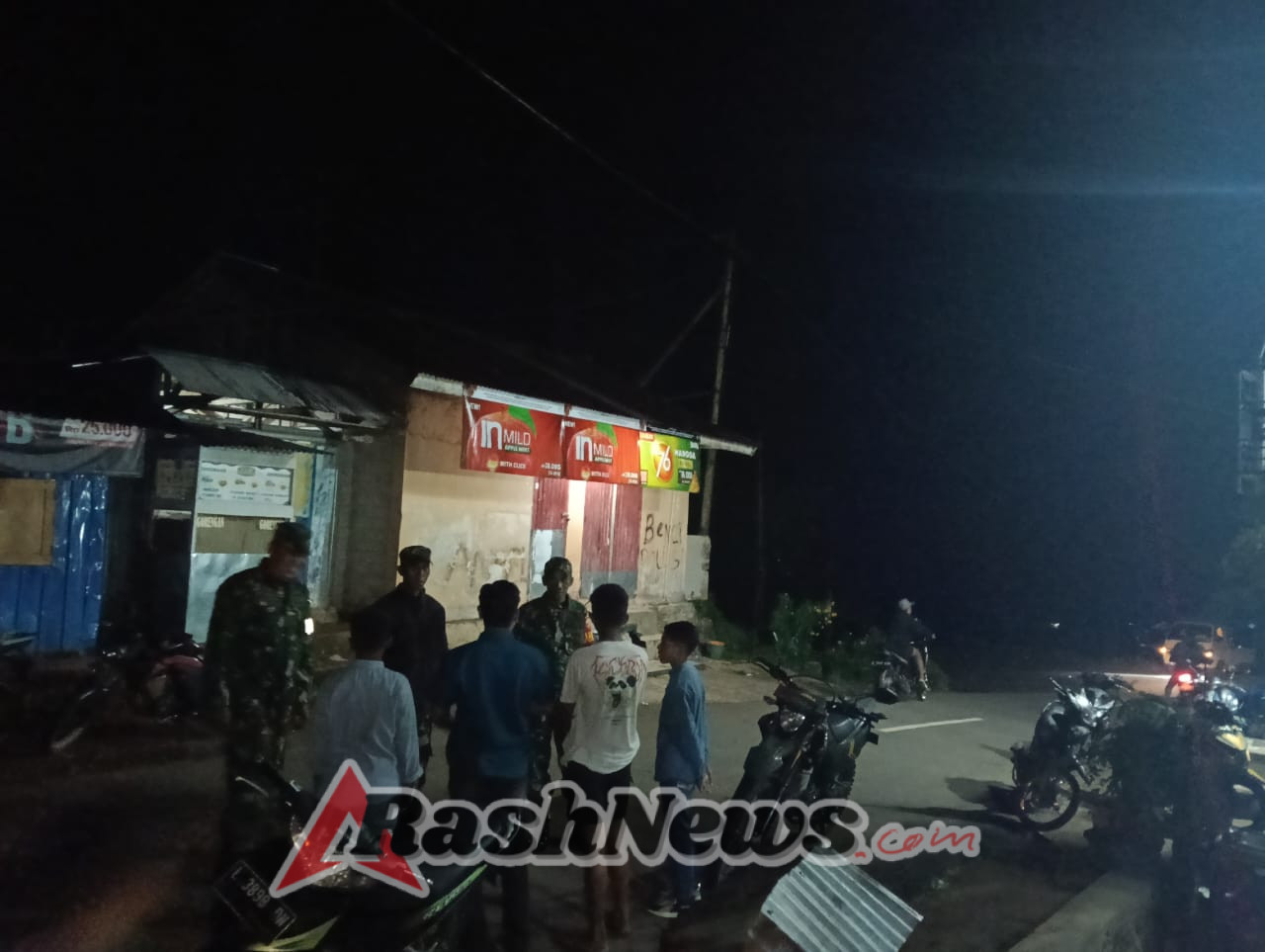 Sinergi TNI dan Masyarakat, Upaya Babinsa Koramil Macang Pacar dalam Menjaga Ketertiban