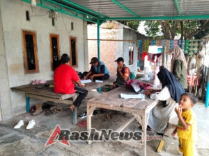 Tingkatkan Keamanan dan Keharmonisan, Babinsa Laksanakan Komsos di Desa Tebo