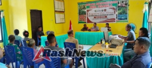 Pembagian BLT di Rote Ndao Berjalan Lancar, Babinsa Tekankan Pemanfaatan untuk Kebutuhan Pokok