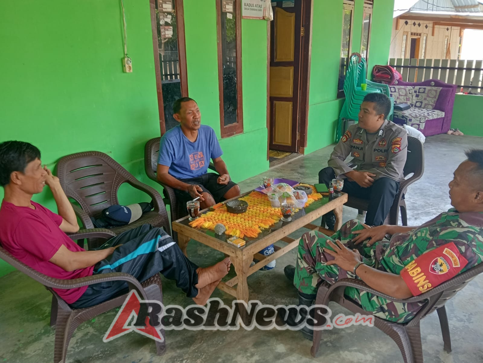 Babinsa Koramil 1628-04/Poto Tano Aktif Laksanakan Monitoring Wilayah