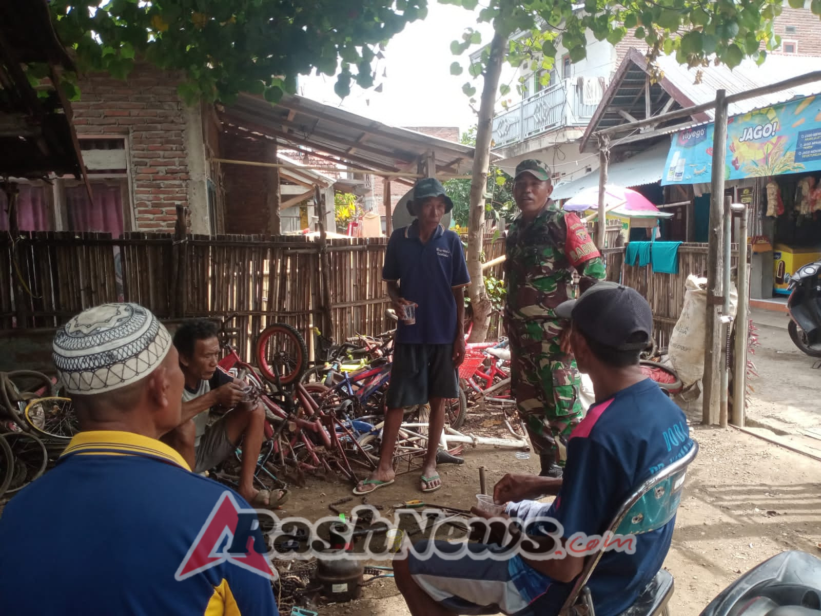 Kegiatan Komsos Babinsa Koramil 1608-02/Bolo Berjalan Lancar dan Damai