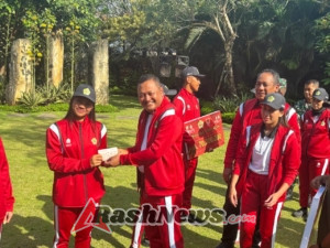 Bupati Gianyar Serahkan Bonus Atlet Berprestasi, Kodim Gianyar Turut Bangga dan Dukung Penuh