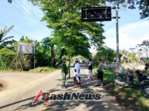 Ngenteg Linggih di Pura Dalem Kokarlian, Babinsa Bersama Forkopimcam Hadiri Upacara Sakral Umat Hindu
