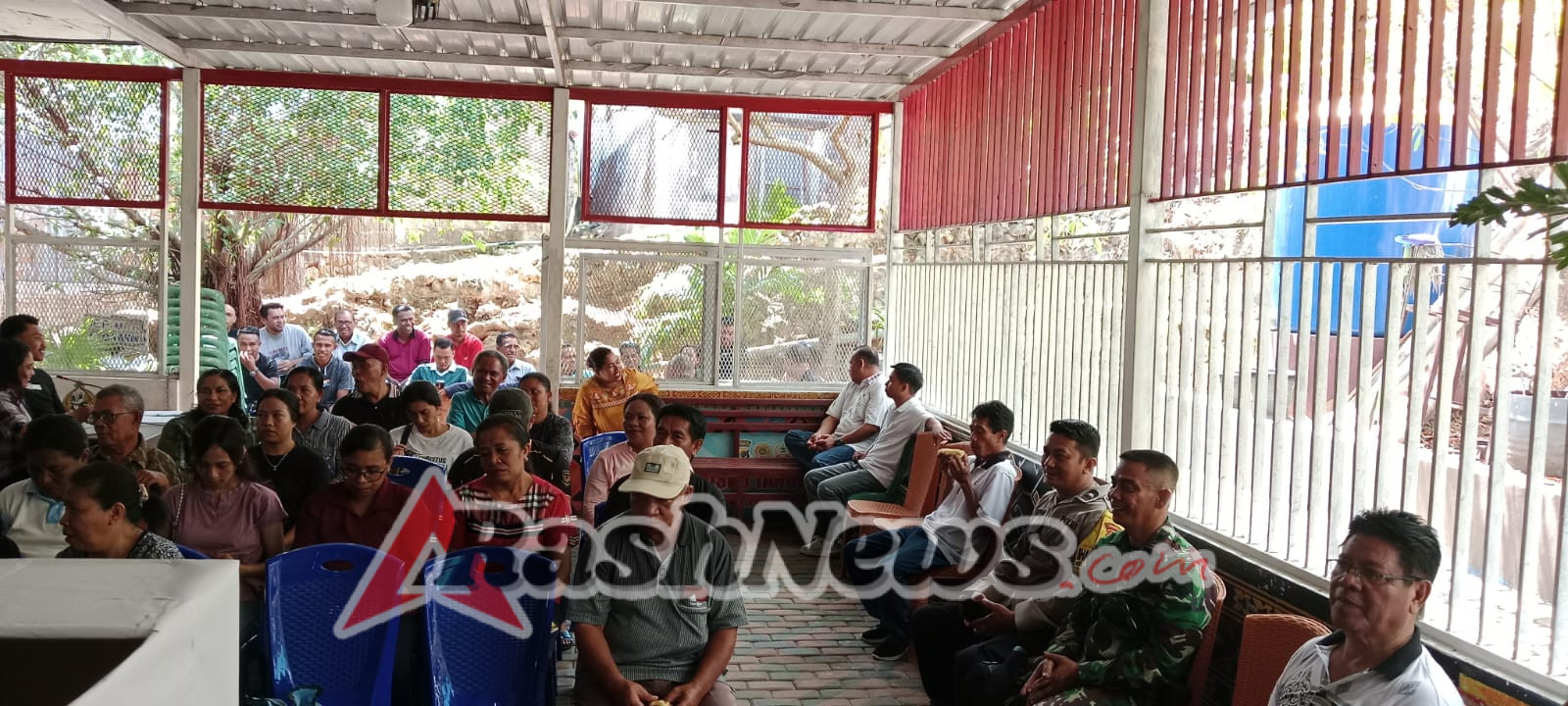 Babinsa Oesapa Barat Dukung Demokrasi di Tingkat Kelurahan