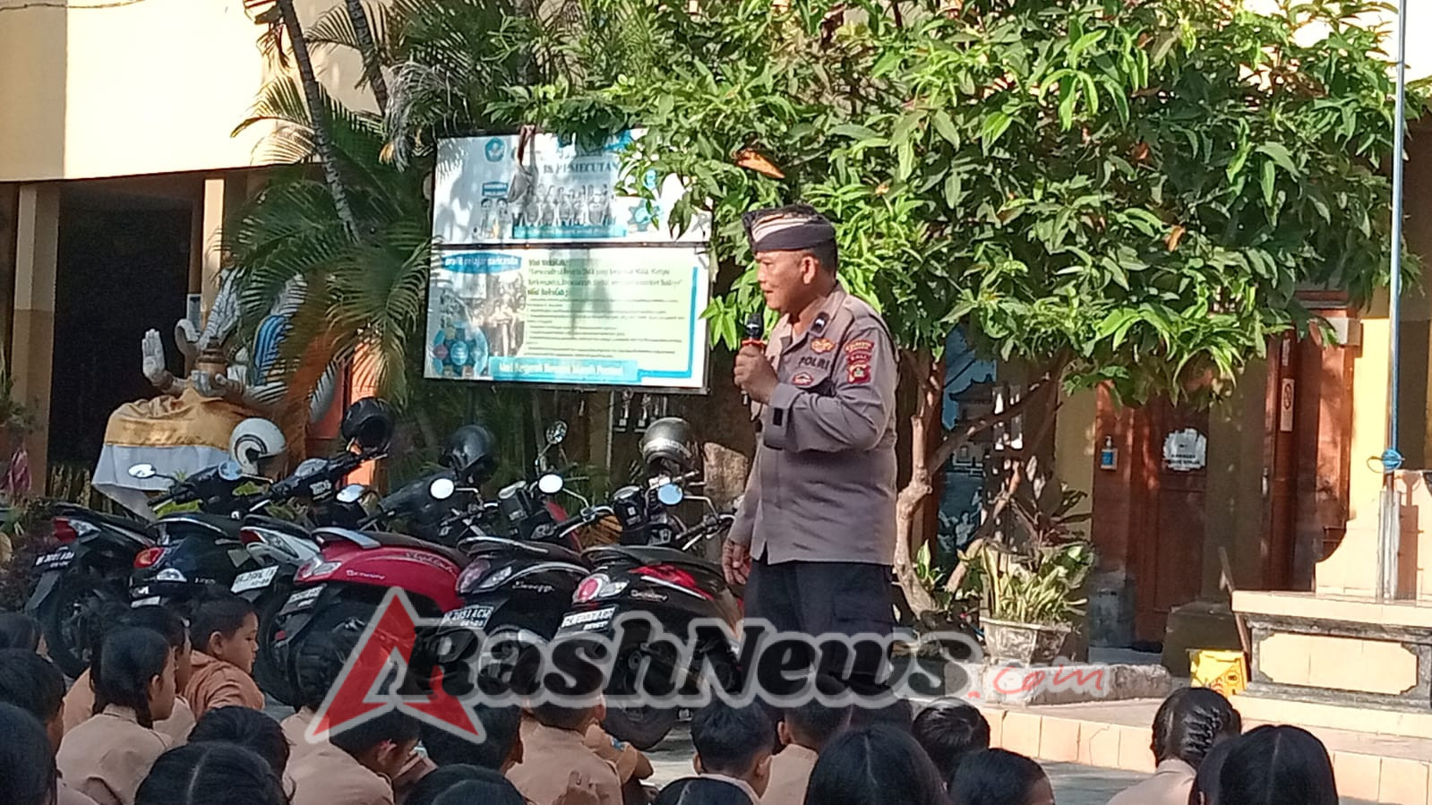 Ceramah Kamtibmas Polresta Denpasar: Edukasi Anti Perundungan Dan Kekerasan Seksual Di SDN18 Pemecutan Kaja
