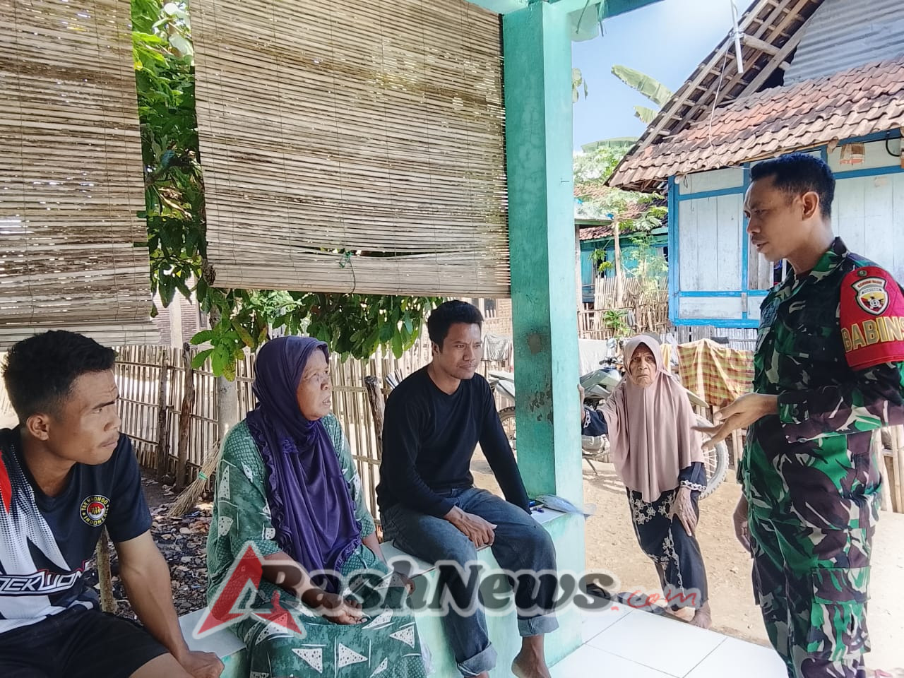 Kegiatan Komsos Babinsa di Kecamatan Bolo Berjalan Lancar, Dorong Gotong Royong dan Hidup Rukun Warga