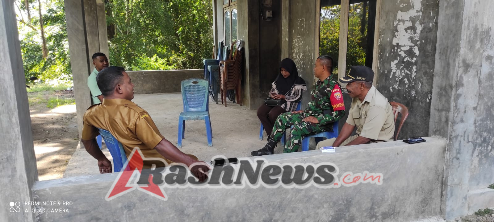 Babinsa Kodim 1602/Ende Dengar Aspirasi Warga dalam Giat Komsos di Wilayah Binaan