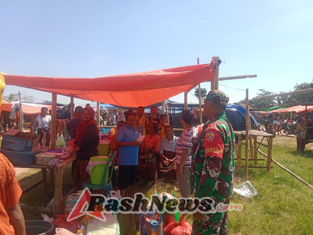 TNI-Rakyat Harmonis: Babinsa Ende Gencar Lakukan Komsos dan Pamwil di Wilayah Binaan