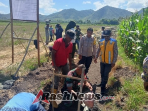 Babinsa Bersama Bhabinkamtibmas dan Lurah Resmikan Pembangunan Irigasi