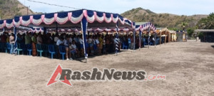 TNI Hadir di Tengah Umat: Babinsa Ende Kawal Misa Perdana Imam Baru di Maurole