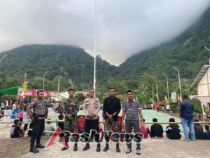 Babinsa Koramil 05/Bola Dorong Pemuda Desa Hokor Junjung Sportivitas Lewat Futsal