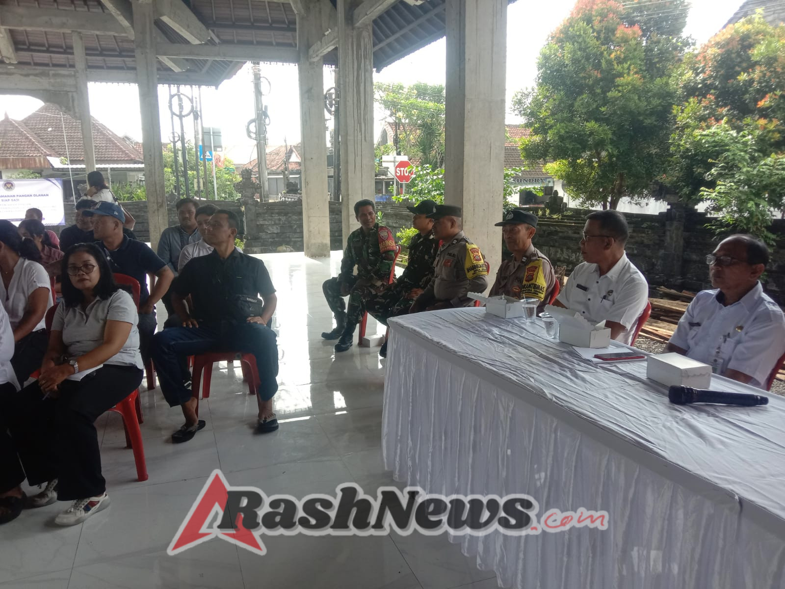 Puluhan Relawan SPPG Di semarapura Tengah Dan Gelgel Terima Pelatihan Keamanan Pangan Olah Siap Saji Bagi SPPG