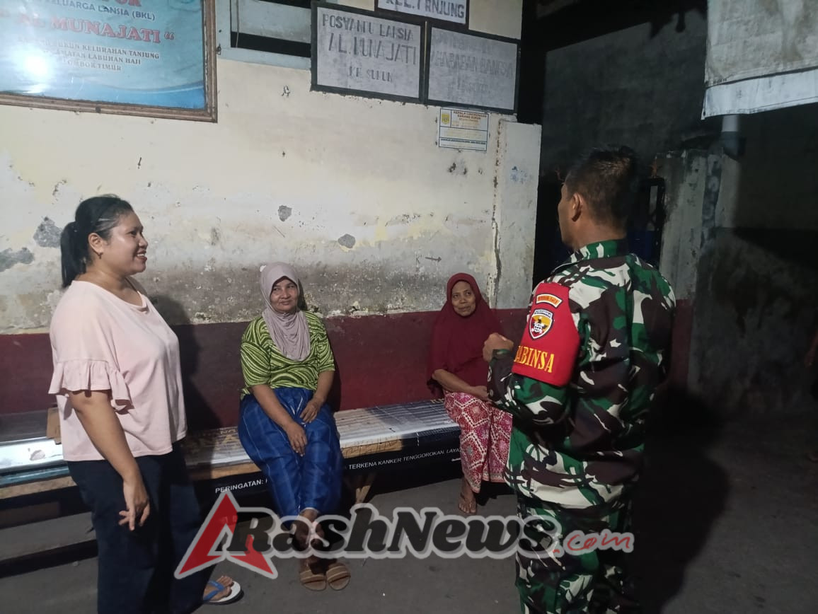 ‎Patroli Humanis Babinsa Suryawangi Wujudkan Lingkungan Aman dan Sehat di Labuhan Haji