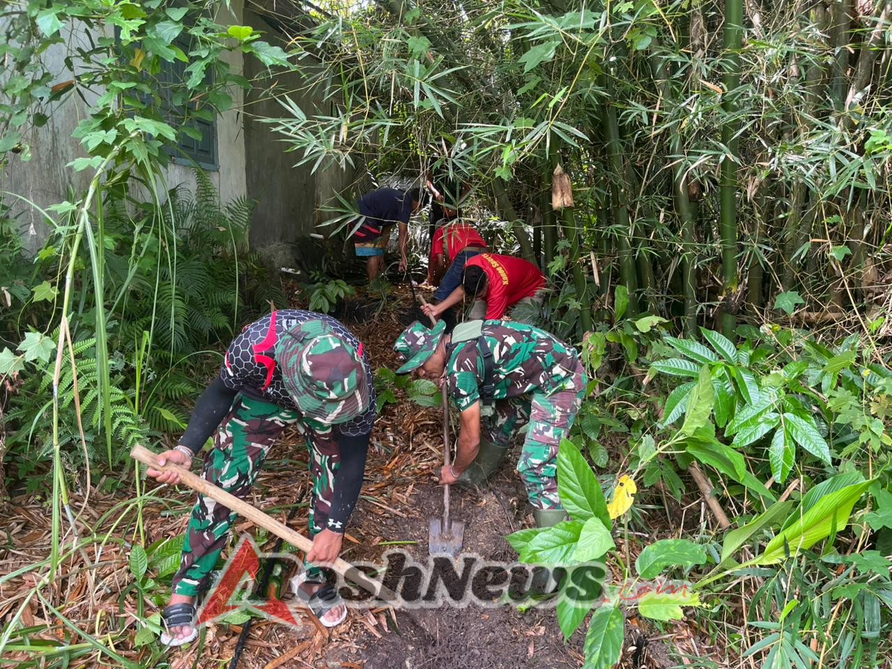 Wujud Kepedulian TNI, TMMD ke-126 Kodim 1625/Ngada Percepat Pemasangan Pipa Air Bersih di Benteng Tawa