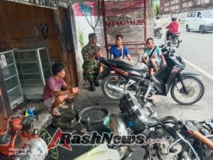 Wujudkan Kemanunggalan TNI-Rakyat, Babinsa Koramil 1602-01/Ende Gelar Komsos dan Pamwil di Nangapanda