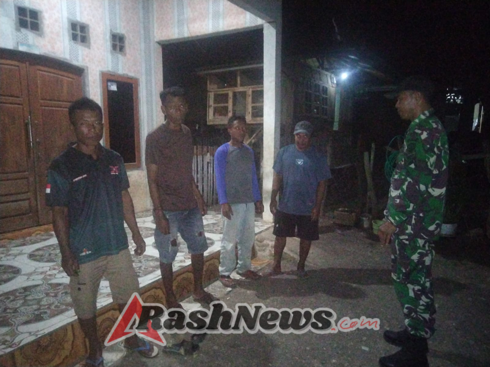Patroli dan Ronda Malam Babinsa di Wilayah Wawo Berjalan Aman dan Kondusif