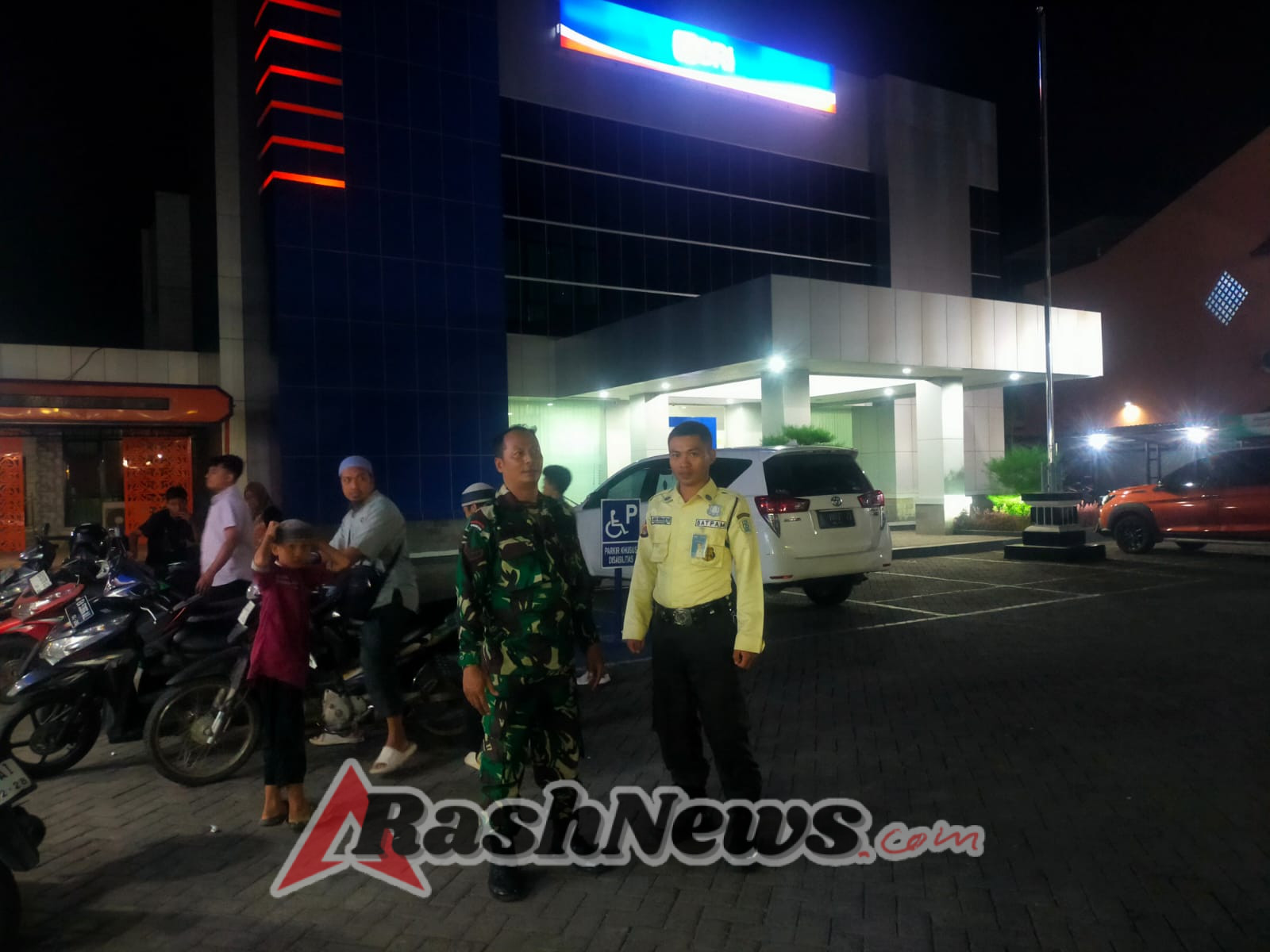 Anggota Koramil 1607-01/Sumbawa Gelar Patroli Mandiri, Wujudkan Keamanan dan Ketertiban Wilayah