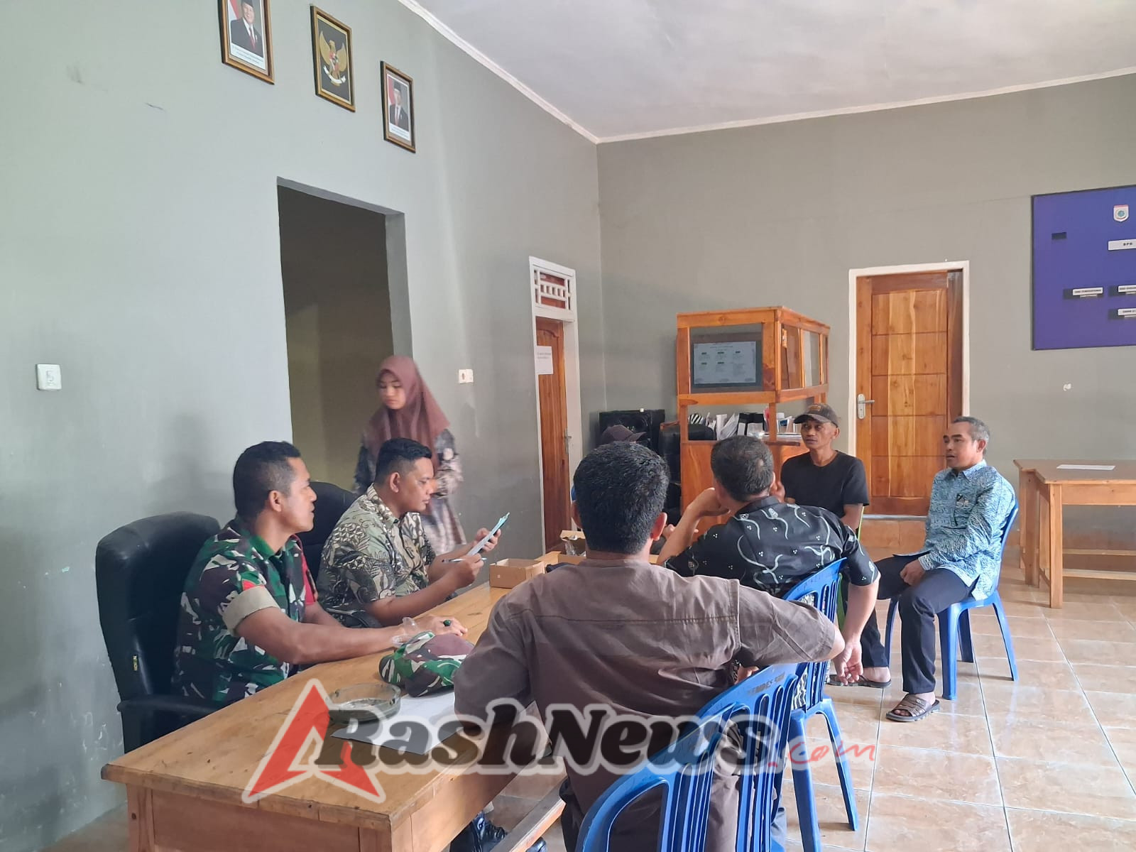 Babinsa Aktif Dukung Pembangunan Desa, Bahas Kembali Lahan Koperasi Merah Putih Bangkat Monteh