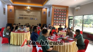 Ngopi Bareng, Eratkan Sinergi: Dandim Jembrana dan Wartawan Bangun Komunikasi Humanis