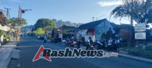 Personil Polsek Bangli Laksanakan Pengaturan Arus Lalulintas di Pagi Hari