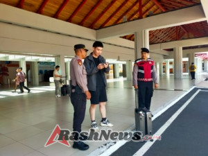 Polres Bandara Ngurah Rai Tingkatkan Pelayanan dan Keamanan dengan Sambang Warga di Terminal Domestik