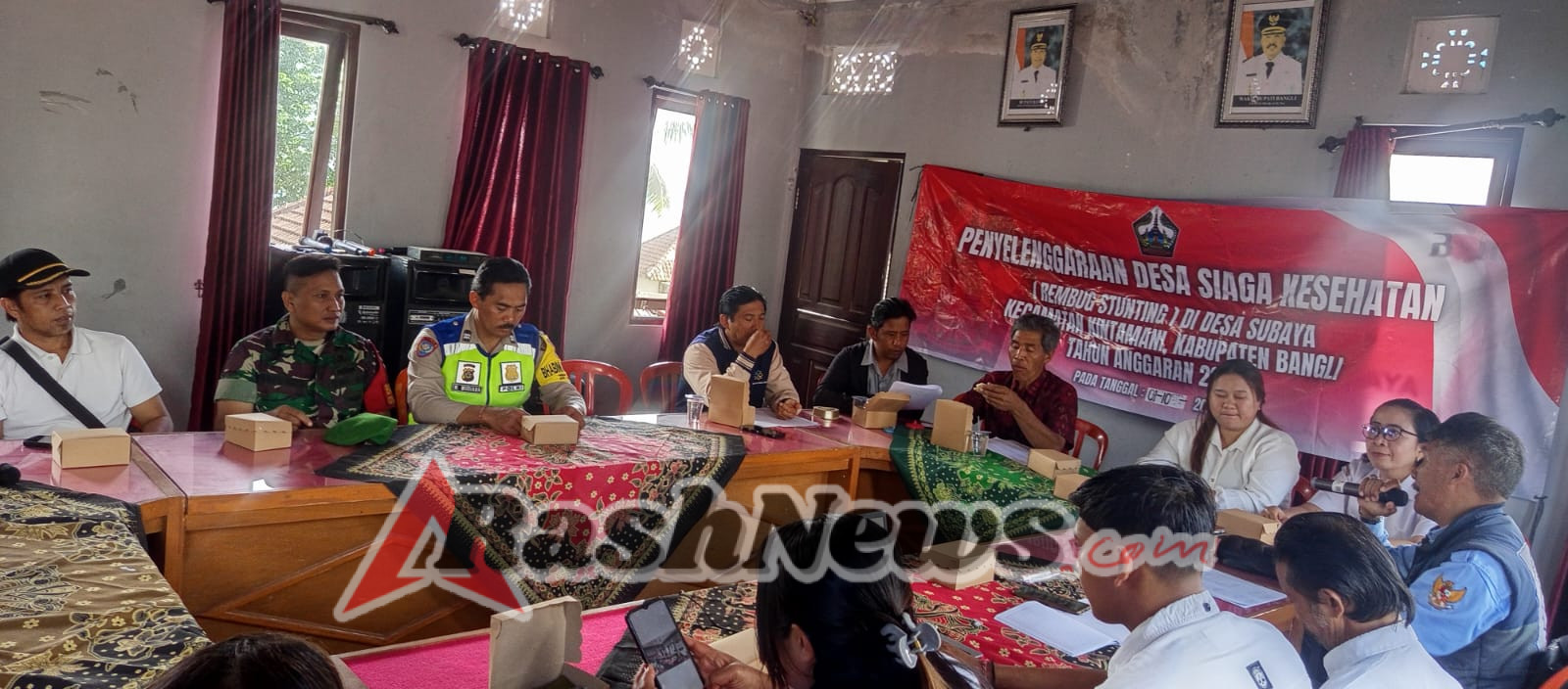 Bhabinkamtibmas Desa Subaya Hadiri Rapat Desa Siaga Kesehatan