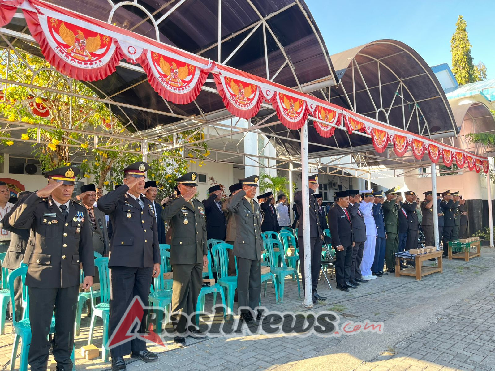 Semarak Peringatan Hari Kesaktian Pancasila, Dandim 1601/Sumba Timur Hadiri Upacara di Kantor Daerah