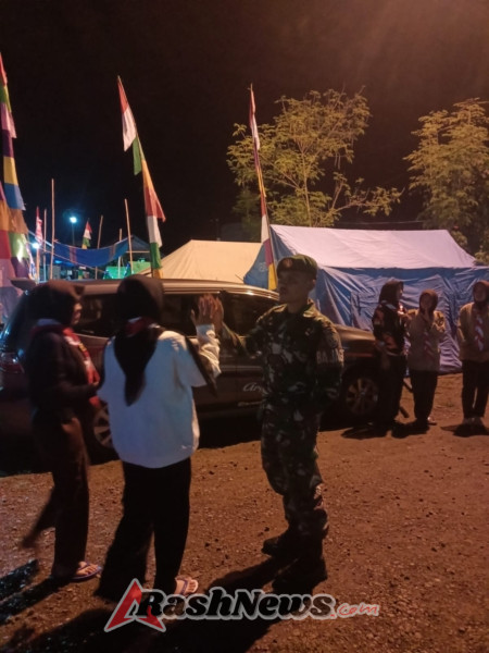 Koramil 1628-03/Seteluk Terus Hadir di Tengah Warga Lewat Patroli Malam Babinsa