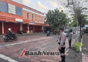 Ciptakan Keselamatan dan Kenyamanan Berlalulintas SatBinmas Rutin melaksanakan Strong Point Pagi