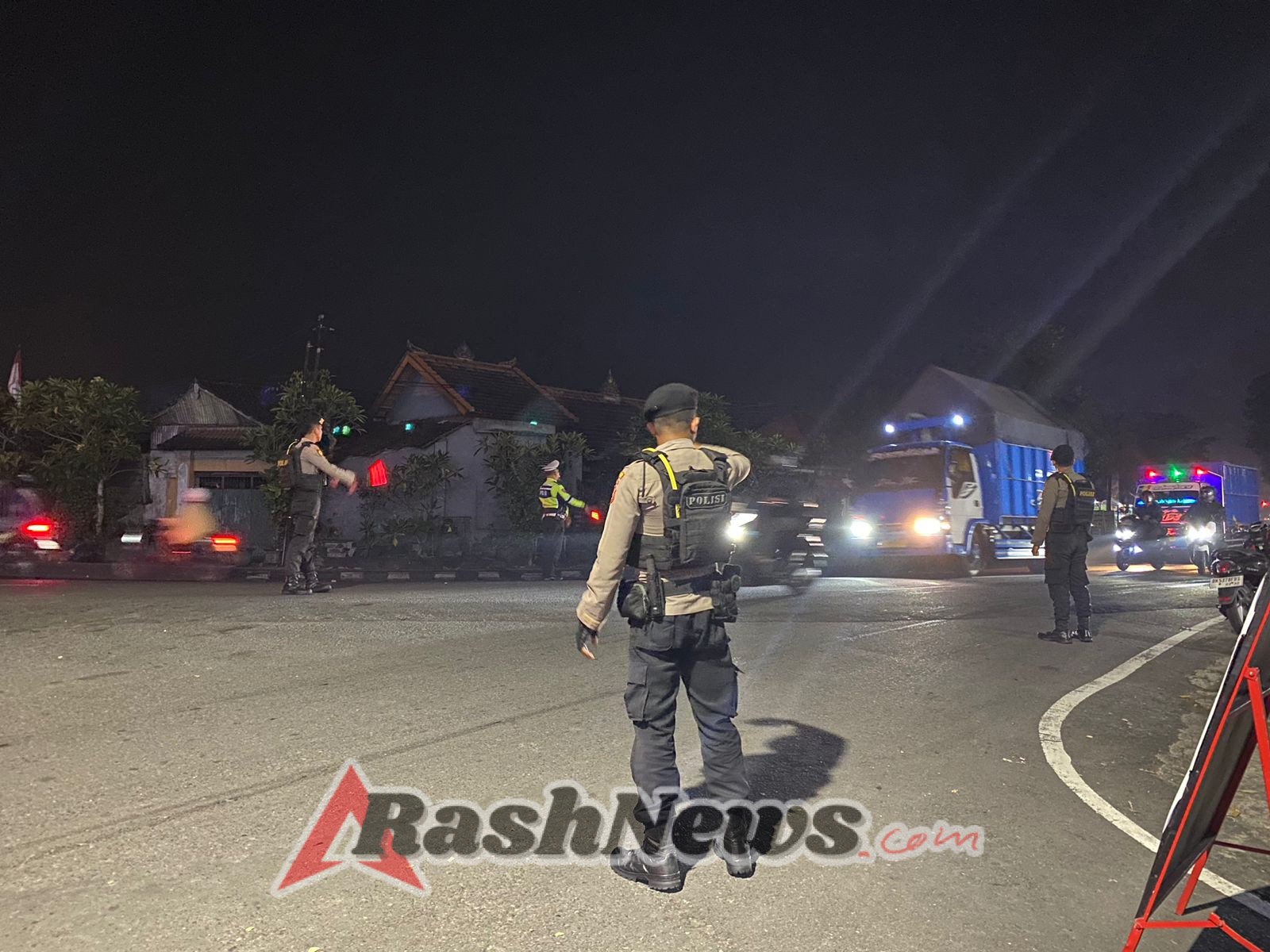 Blue Light Patrol Polres Badung Hadirkan Rasa Aman di Tengah Karya Aci Tabuh Rah Pengangon 2025