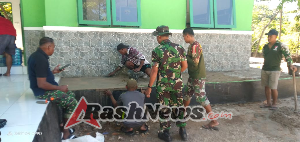 Gotong Royong Anggota Koramil 1627-02/PB untuk Kebersihan dan Kerapian Kantor