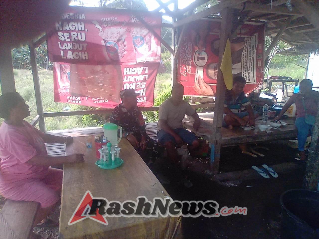 Kehadiran Babinsa di Desa Aewora Wujud Kemanunggalan TNI dan Rakyat